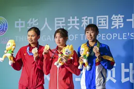 铁人三项——女子个人决赛赛况图片