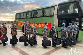 今天你们最帅！电白区预定新兵顺利起运图片