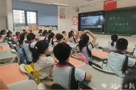 强国新“声”代，为青春力量“加成”——战疫战洪青年代表开讲网络公开课图片