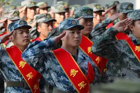 红旗车队护送沈城新兵图片