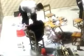 广西玉林一男子用煤气罐火焰灭虫，瞬间燃爆巨大火团图片