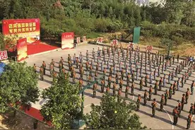 2021年秋季衢州新兵启程出征图片