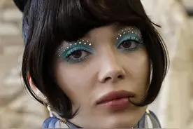 2022伦敦春夏时装周开幕 保罗·科斯特洛品牌亮相图片