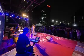 欢庆中秋佳节！深圳市光明区音乐盛会走进辖区企业图片