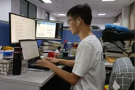 华为最新的百万年薪“天才少年”出炉：武大94年博士生入选！他说：最感谢女朋友图片