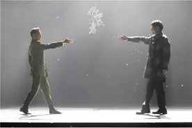 音乐剧《伪装者》昨晚首演，“明楼”“大姐”都来看了图片