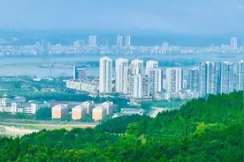 「文旅四川」三天小长假，这三座城市值得一去！好吃好耍好安逸图片