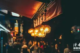 人到中年，兄弟姐妹走得太近，是一场灾难图片