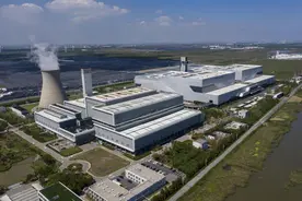 探访全球规模最大垃圾焚烧厂：物业管理对标中国第一高楼，垃圾处置全自动图片