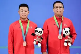 全运会空手道比赛山西选手0比0战胜香港选手斩获铜牌图片