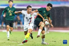 新疆U20男足全运会摘银创最佳战绩，主帅赛后致歉遗憾结果图片