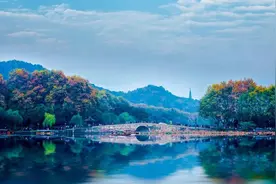 【名城】水光潋滟晴方好，山色空蒙雨亦奇……长三角这座城市风景独好图片