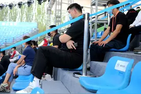 姚明观赛全运会，一时技痒秀身手图片