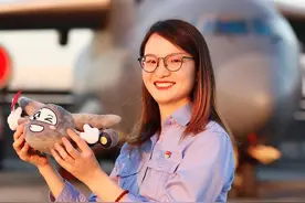 中秋福利，漂亮姐姐请你吃饭！图片