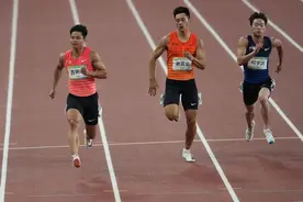 全运会｜田径：苏炳添男子100米晋级图片