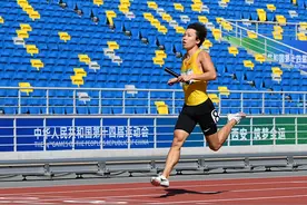 田径——男子4x200米接力预赛：福建队破亚洲纪录图片