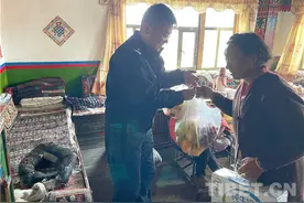 坚守只为更好的花好月圆图片