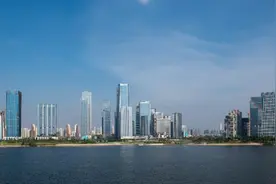 香港财政司长：洪水桥发展区已预留位置，有需要可建跨境铁路图片
