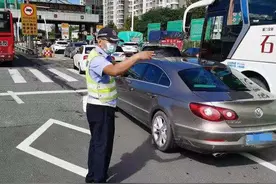 返程高峰开始！预计下午6点前将迎来拥堵时刻图片