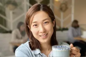 钟嘉欣私下素颜曝光，朴实打扮似路人，曾爆料在TVB累到精神分裂图片