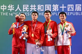 拳击——男子75公斤级：托合塔尔别克·唐拉提汗夺冠图片