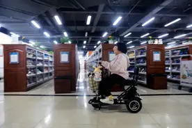 披荆斩棘！“瓷娃娃”逆袭成“钢铁侠”图片