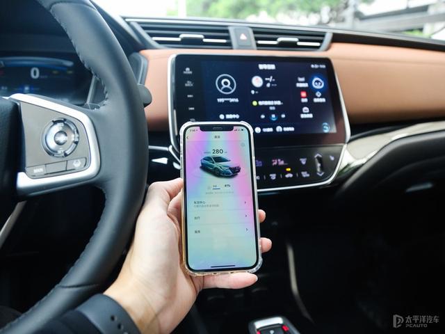 新款凌派大变样，车机好用极了，百公里也才4个油！但1.0T三缸...