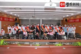 江苏省劳模肖兆玉：城市文明“啄木鸟”文明创建的“得分手”图片