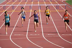 田径——男子400米栏预赛赛况图片