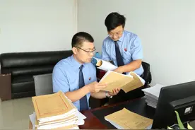 沉迷游戏研发自动瞄准、自动射击外挂 游戏“大佬”犯了罪图片