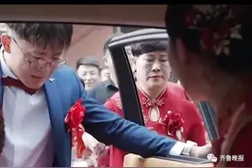 姐姐出嫁，山东小伙扶婚车门痛哭冲上热搜！结婚那天动人的不只有爱情...图片