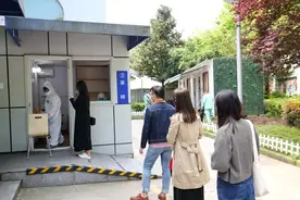 “福建特色”核酸检测地点：X庙X宫X宗祠图片