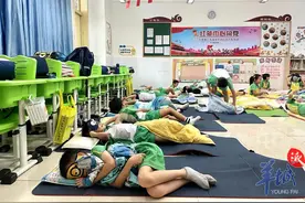 调查 | 广州中小学午休“躺平”难在哪儿？场地小、钱谁出、能否持续......图片