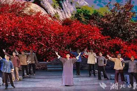 花鼓戏《烽火燎原》，“00”后担纲图片