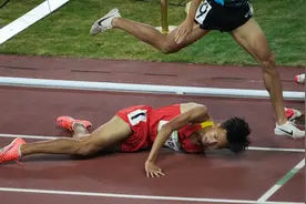 田径——男子800米决赛赛况图片