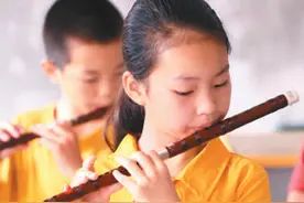 竹笛声声绕青山（解码·促进学生全面发展）图片