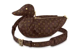 LV×NIGO联乘“鸭子包”超写实，锐步极简小白鞋懒人必备丨是日美好事物图片