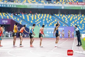 四川摘金！图片直击全运会男女混合4x400米接力赛图片