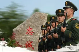 新排长的“第一课”：走进标兵中队，砥砺“星”征程！图片