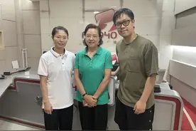 身体弱、不经练，陈芋汐——突破常规的冠军！陈芋汐伯乐、启蒙教练作客《强强》图片
