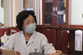 说十句话，打嗝一次，53岁的他竟把遗书都写好了......图片
