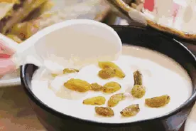 吃撑了后喝酸奶，有助于消化吗？图片