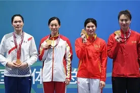 一剑光寒定九州！孙一文卫冕全运会女子重剑团体冠军图片
