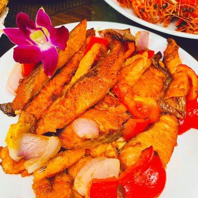 花胶海参煲排骨 花胶海参排骨汤的功效