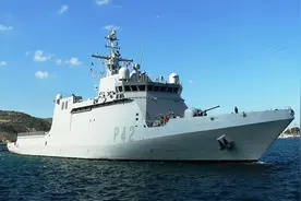 俄媒：西班牙及意大利舰艇进入黑海 俄海军密切监控图片