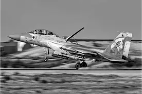 如何缩短战机着陆距离？解读战机降落的途径和方法图片