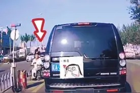 沈阳路口一幕被拍下！这个动作太帅……图片