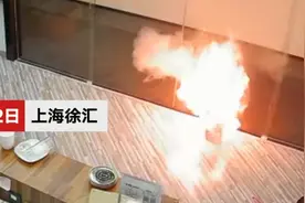 视频惊心！电瓶放室内，短短两分钟数次燃爆，摄像头拍下全过程…图片