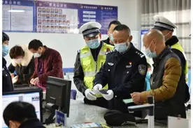 一位公安局长最后的遗愿：让我穿着警服走，下辈子，我还要做警察……图片