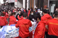 从超市老板到义工队队长 他是华人圈有名的“热心肠”图片